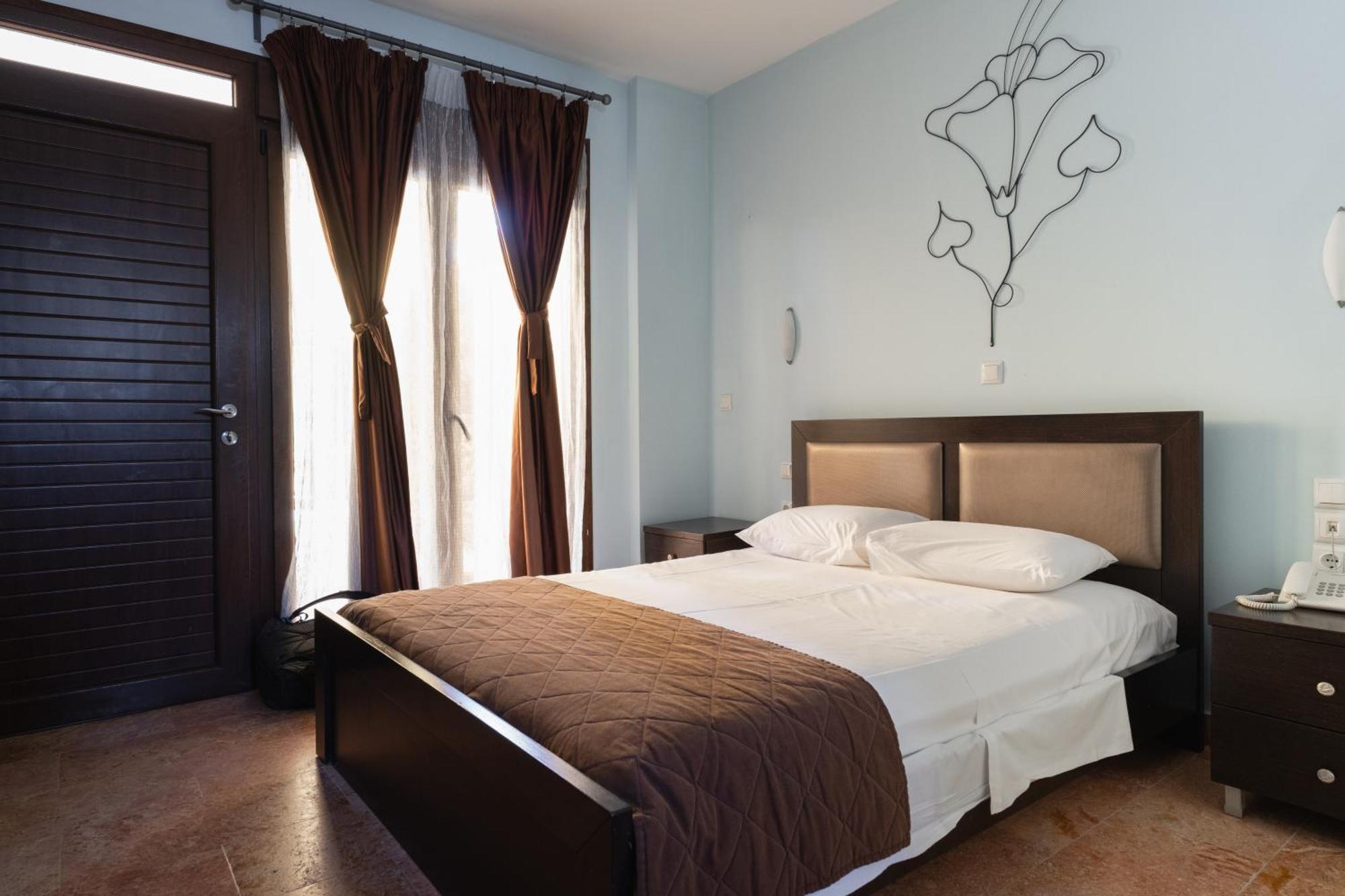 Hotel Makednos Nikiti  Exteriör bild
