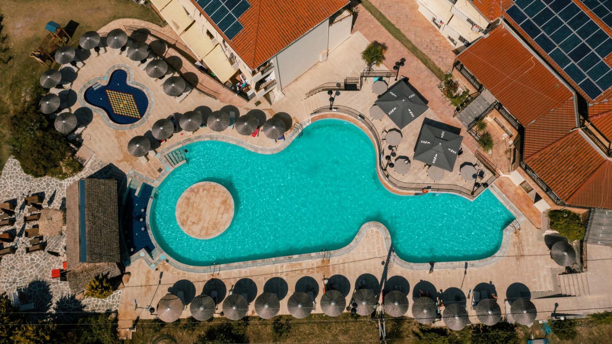 Hotel Makednos Nikiti  Exteriör bild