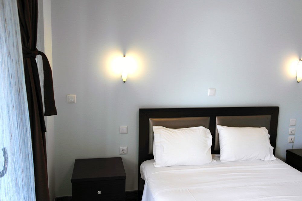 Hotel Makednos Nikiti  Exteriör bild
